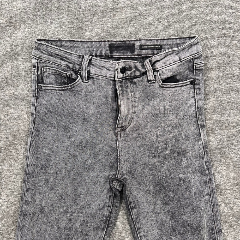 Kendall + Kylie The‎ Icon High Rise 11 Straight Jeans Gray Acid Wash Raw Hem - Picture 3 of 11